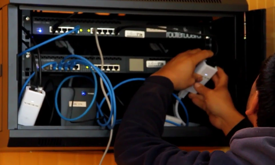 Servidor de internet que se está instalando